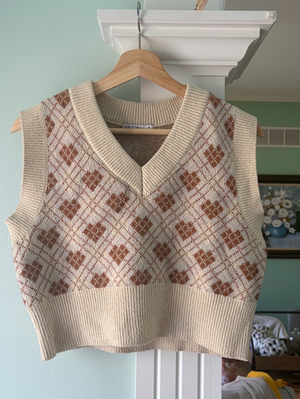 Arizona Jean Company Cream and Brown Argyle V-Neck Sweater Vest